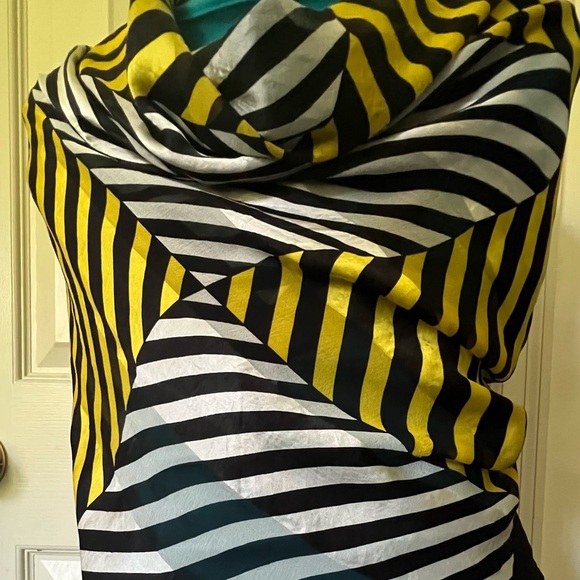 YvesSaintLaurent YSL Scarf. 100% Silk. Stripes. Made in Italy. - Picture 5 of 14